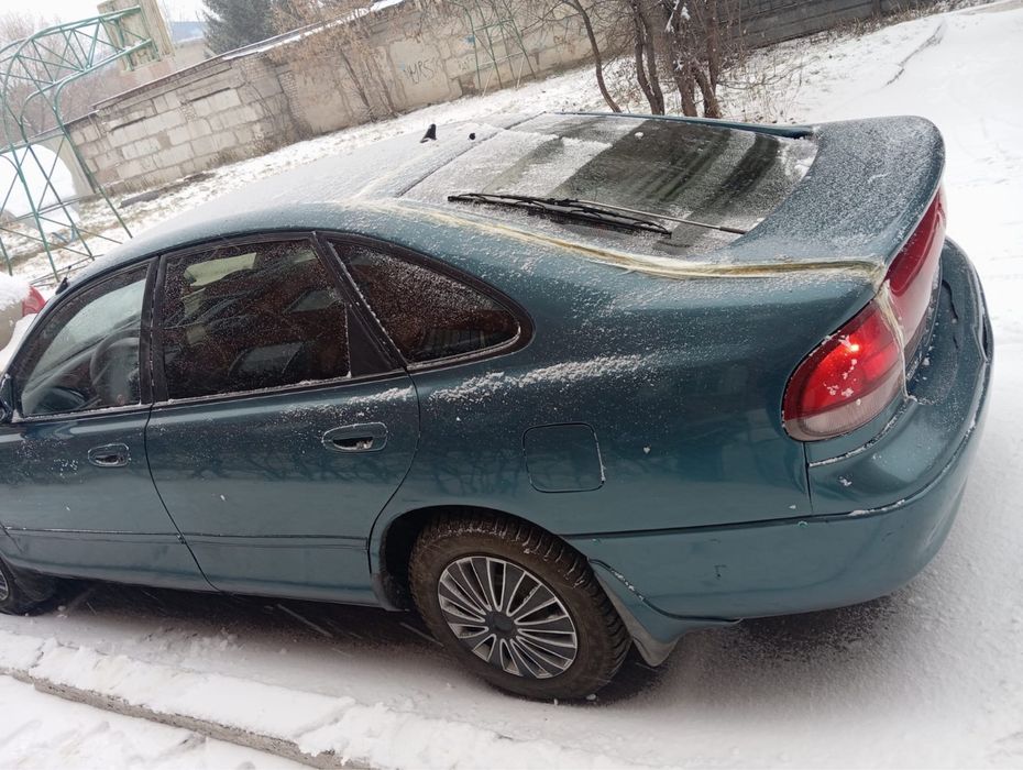 Продам машину мазду 626