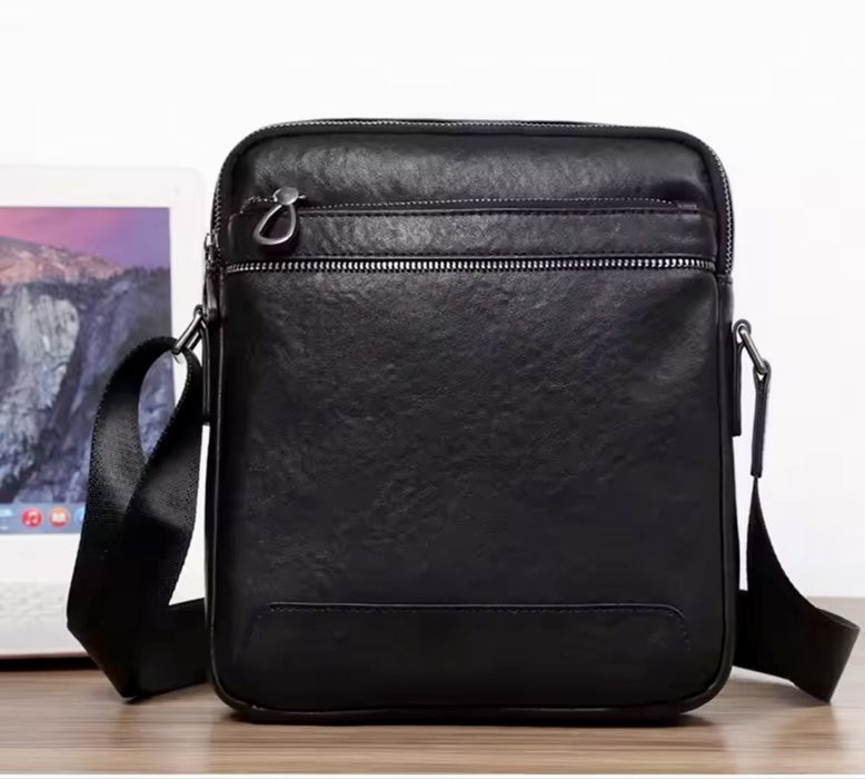 Мъжка елегантна дизайнерска чанта за през рамо /Черна естествена кожа!