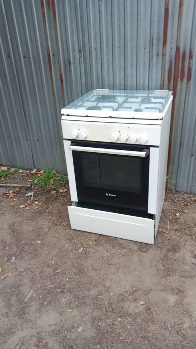 Продам газ плиту всё работает