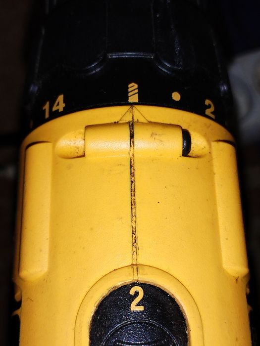Шуруповёрт+сверление DeWalt DW-907