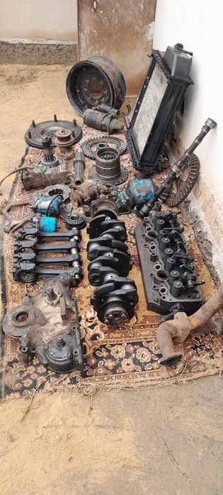 MTZ zapchaslar sotiladi