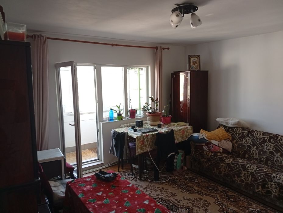 Vând apartament 2 camere, 56 mp, str Calea Nationala