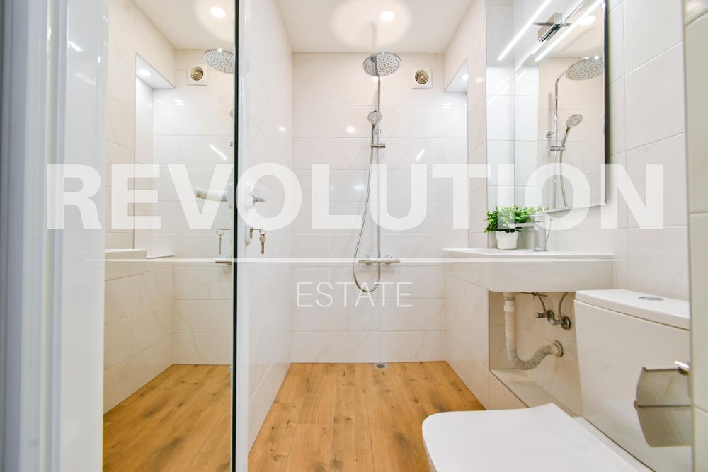 Дава се под наем Тристаен апартамент в София, Стрелбище - 80 кв.м за 1000 € - Снимка #15