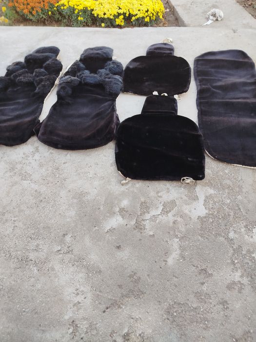 Меховый чехол для машины