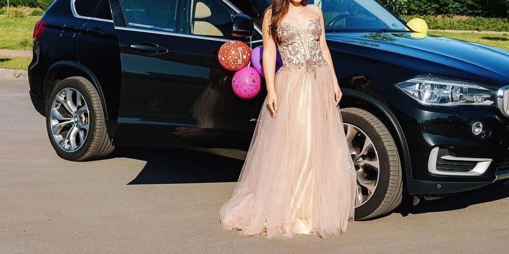 Бутикова бална рокля