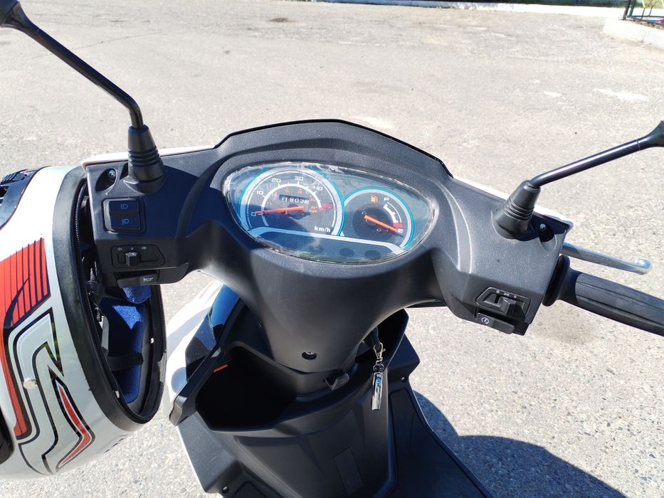 Продам скутер М8 Vilimi