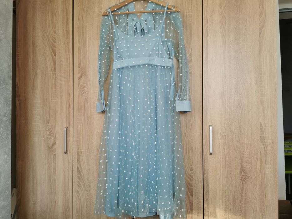 Нова официална рокля