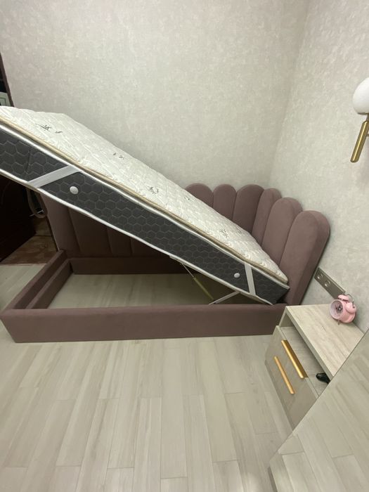 Кровать односпальная