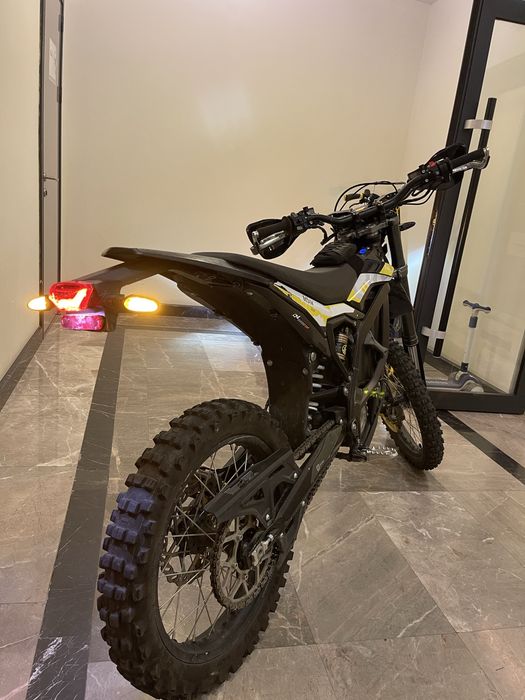Продаю Surron Ultra Bee X новый с пробегом 600км