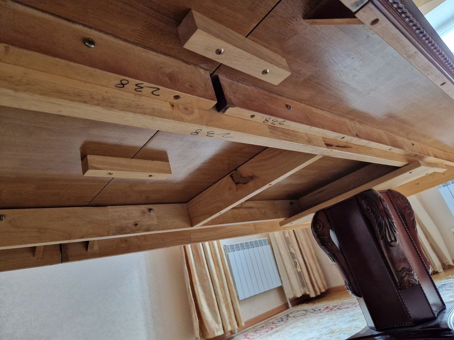 Стол со стульями б/у