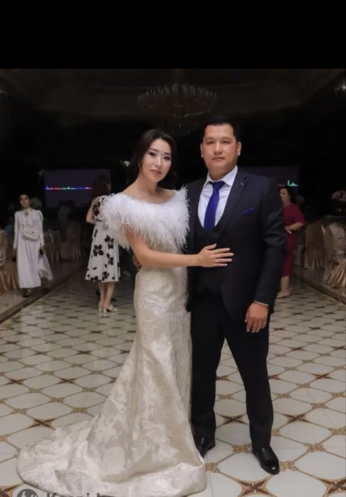 Продам вечерние платье