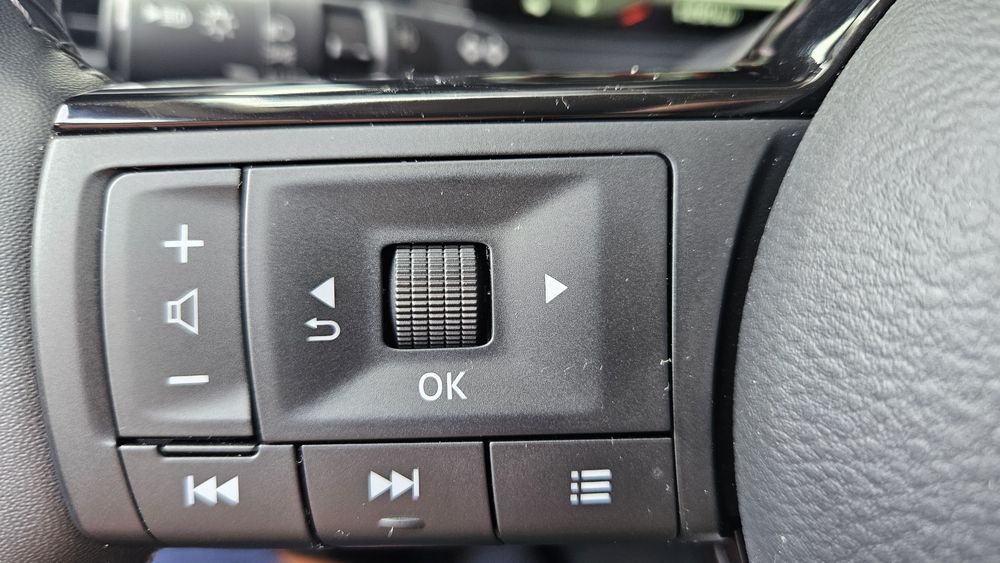 Vând SUV Nissan Qashqai, N-CONNECTA, 156 CP, garanție 22.07.27, 6705km