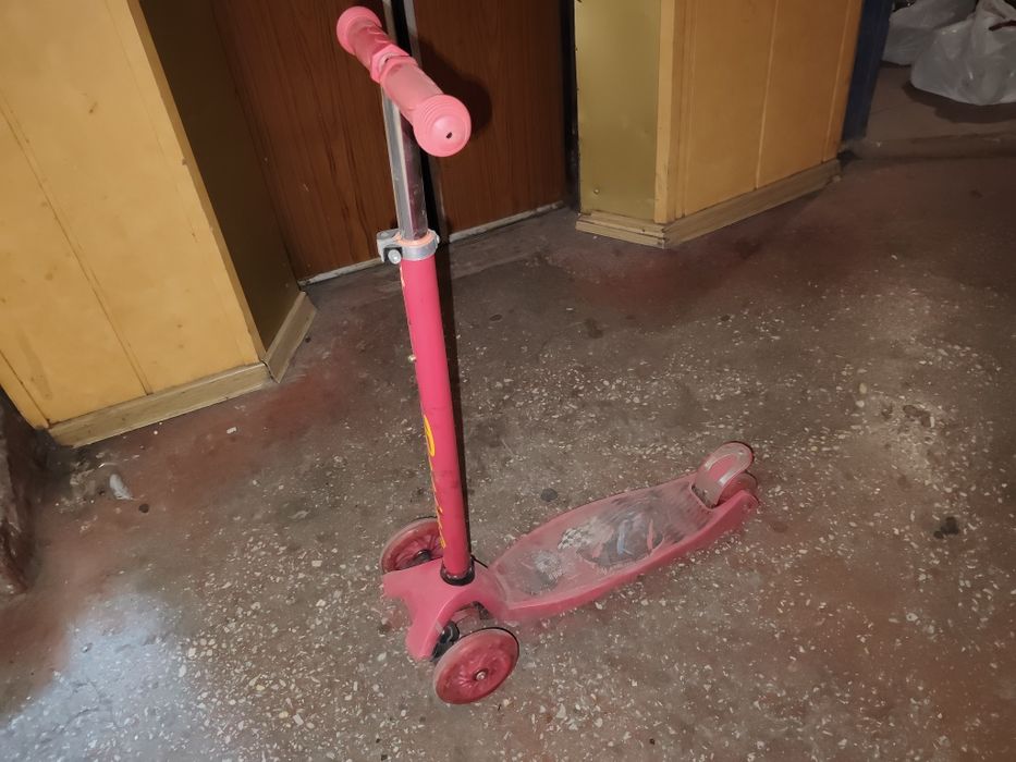 Продам самокат за 3000