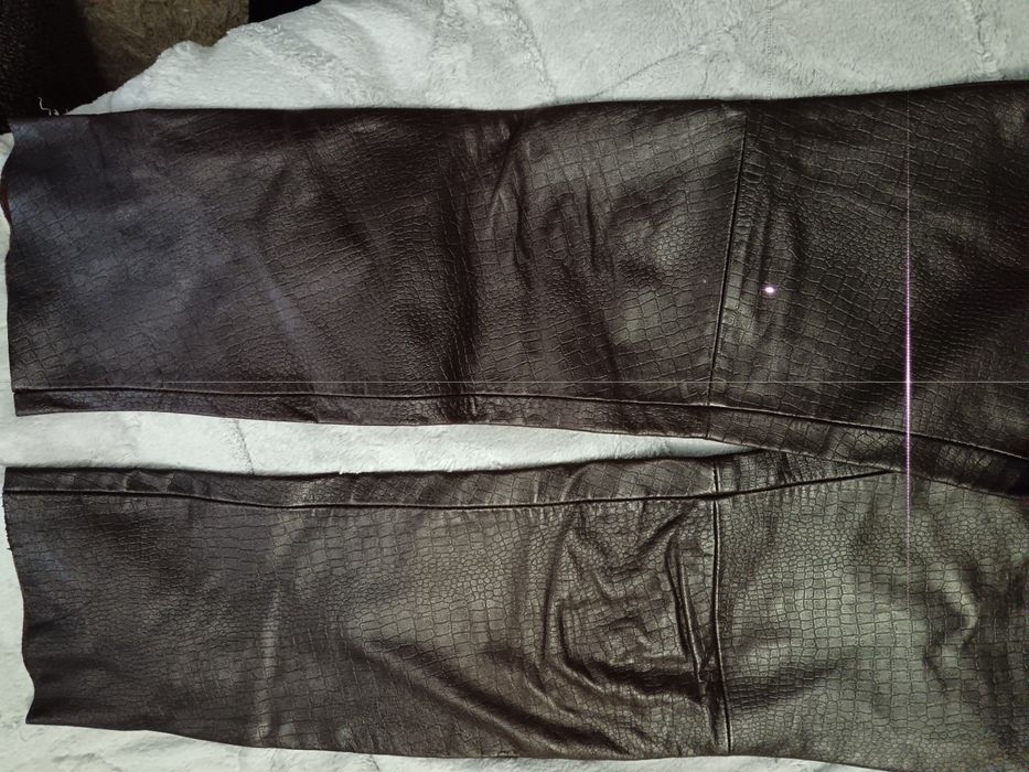 Pantaloni Piele vintage talie 40