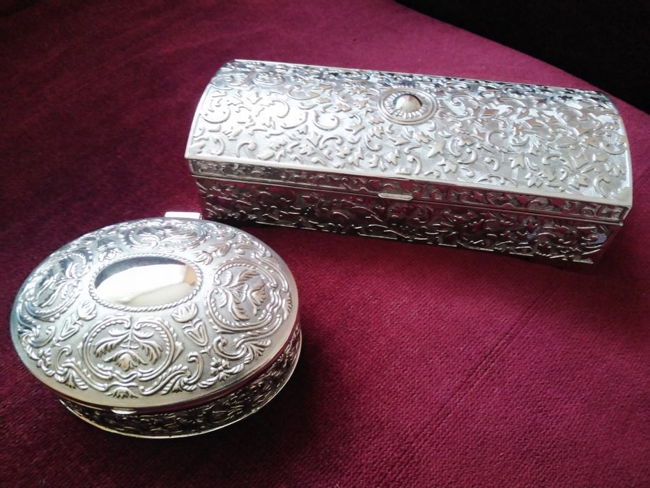 Кутии за бижута.