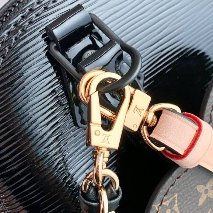 Geanta Louis Vuitton Alma Nano