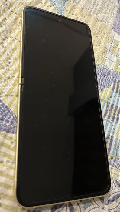 Samsung galaxy Z flip 6