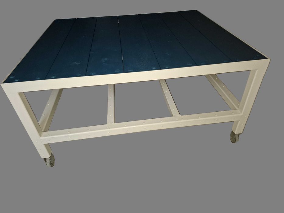 Vand mobilier pentru curte