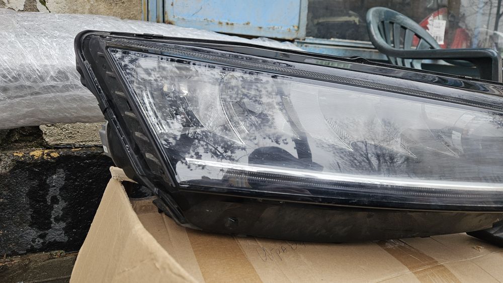 Десен Фар LED за Skoda Octavia/Скода октавия 4