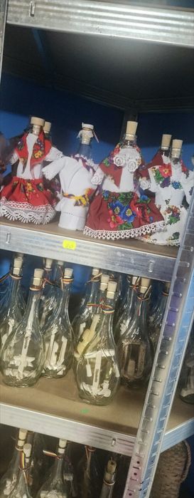 Sticle imbracate traditional si sticle cu lemn