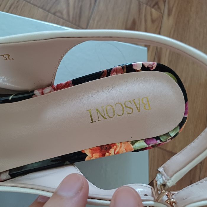 Кожанная басаножка