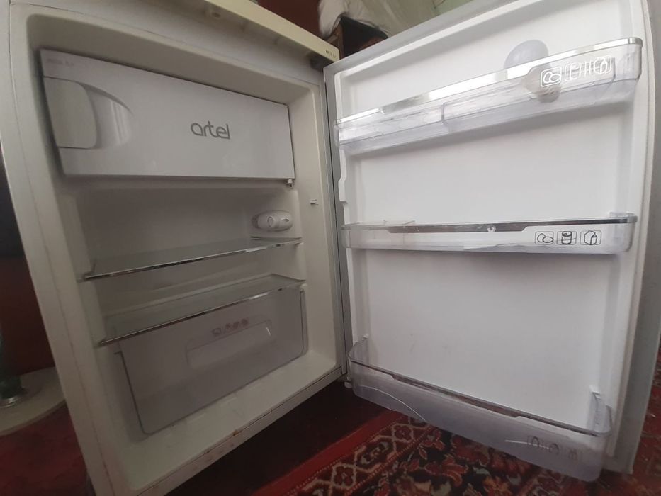 Mini xolodelnik ishlashi juda yaxshi