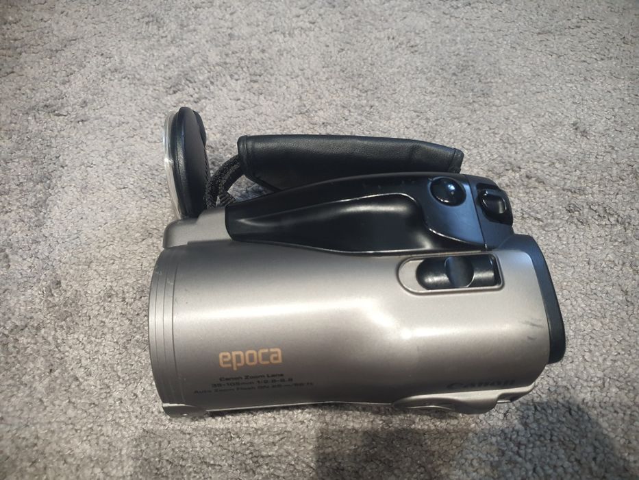 Canon Epoca – aparat foto vintage pe film 35mm, ca nou, testat cu surs