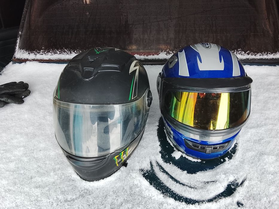 Мото шлемы 2 штуки