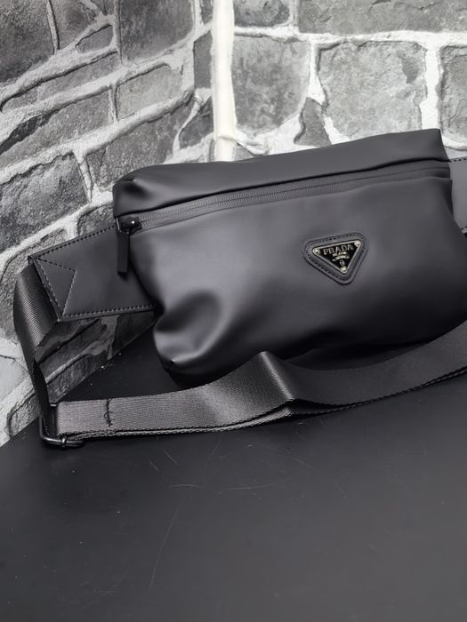 Унисекс чанта тип банан