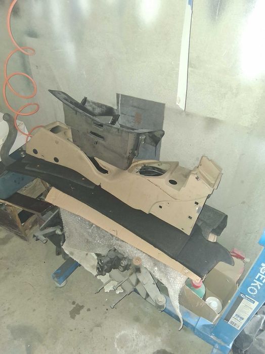 Останали части от Алфа  Ромео 147