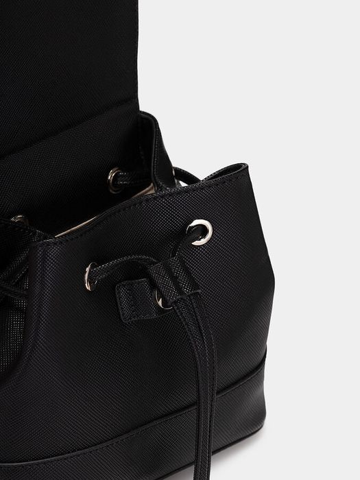 Guess оригинална дамска раница