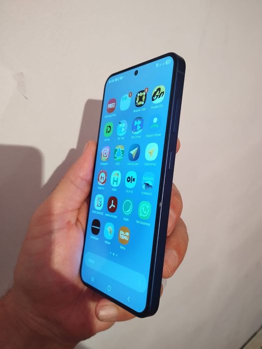 Самсунг  S 25.. Новый.