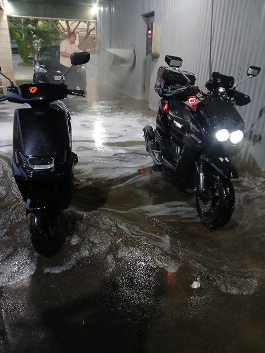 Skuter tank  va maped 125 kub sotiladi