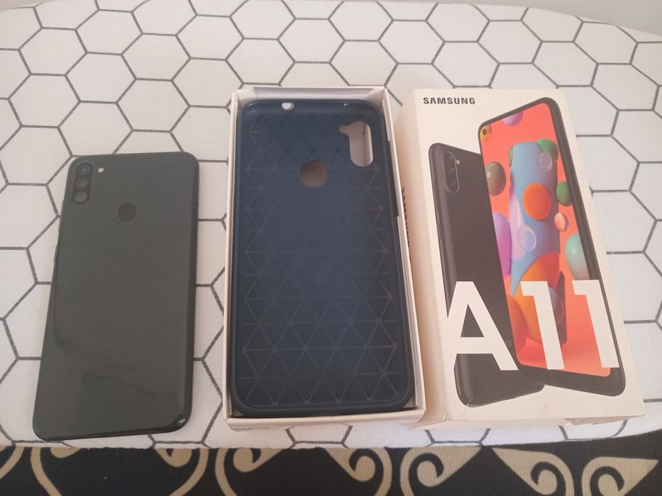 Смартфон Samsung A11