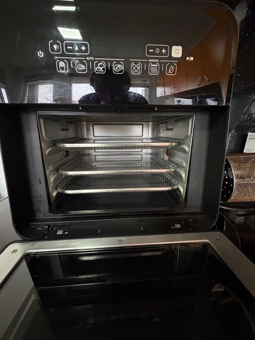 Breville Halo Rotiserie Air Fryer Oven