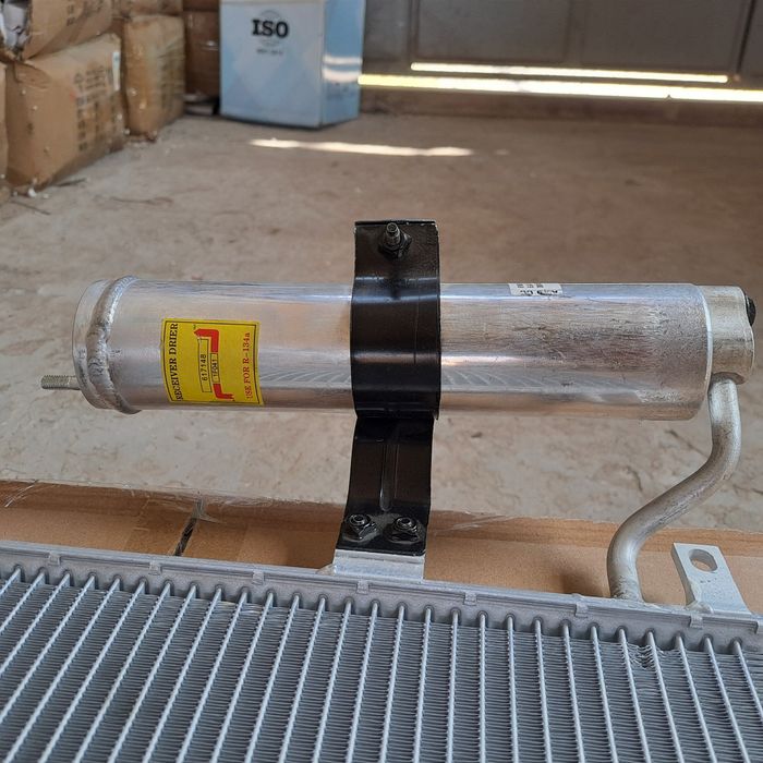 Gentra kanditsioner radiator