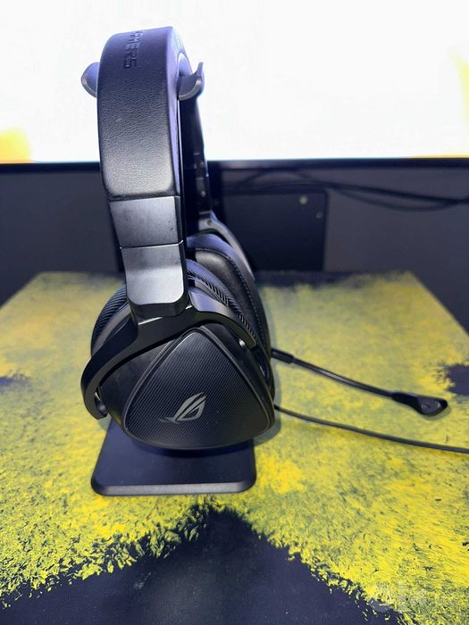 ASUS ROG Delta S в идеальном состоянии