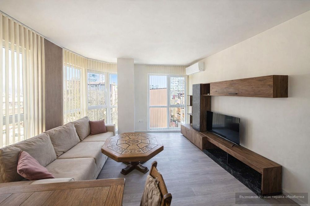 Тристаен апартамент  в гр.Варна, Колхозен пазар!