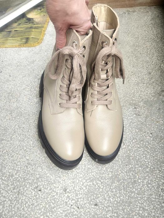 Нови, оригинални дамски зимни боти Tommy Hilfiger, 39 номер, ест. кожа