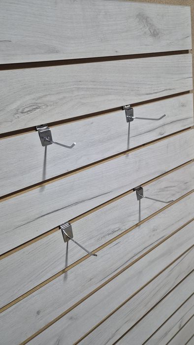 Стойки, стеллажи для аксессуаров. С крючками. Торговое оборудование