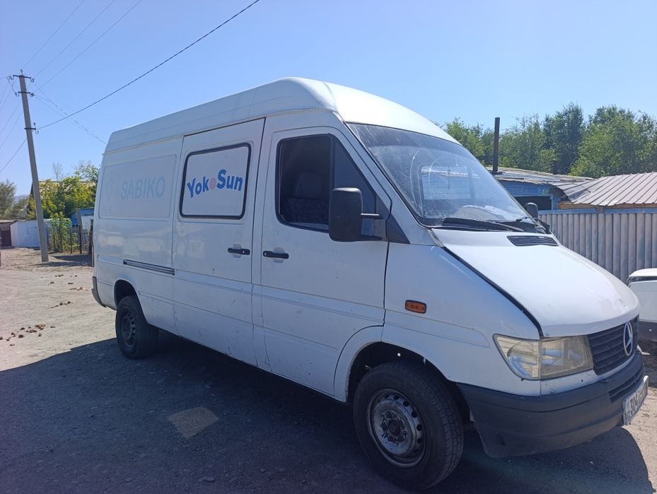 Mercedes sprinter