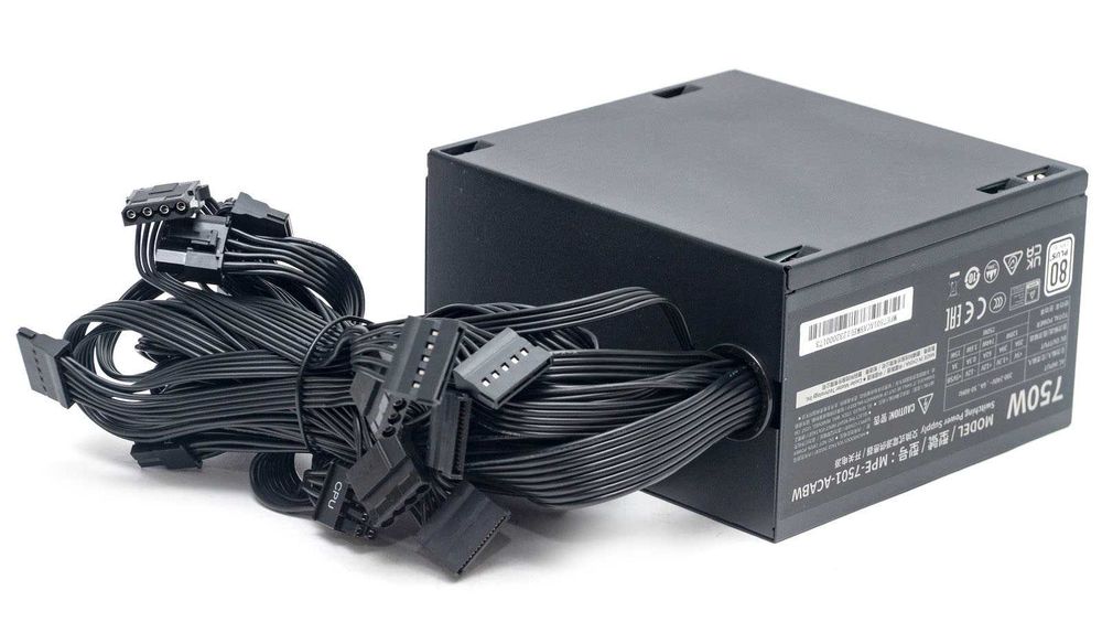 Блок питания Cooler Master 750 Вт