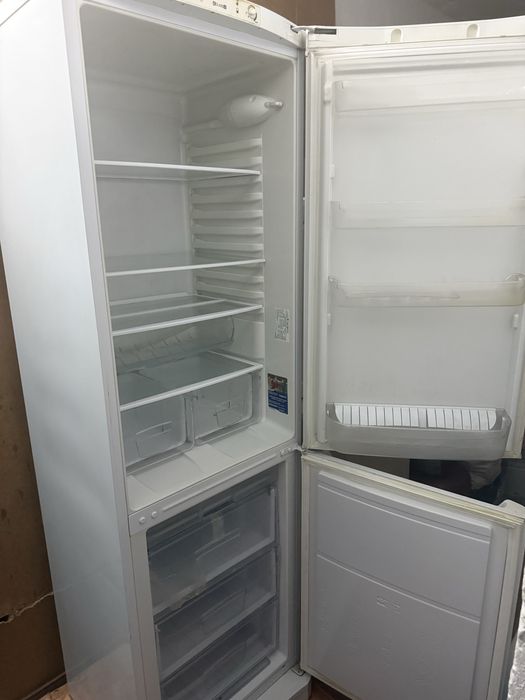 Продам холодильник