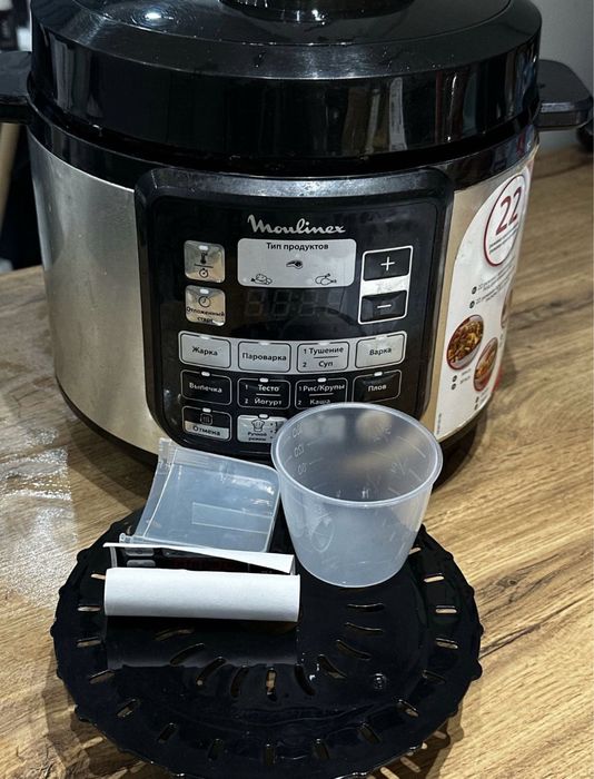 Продам мультиварку Moulinex