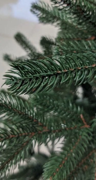 Изкуствена елха LUX-жилкова с 2D и 3D клони 150 см