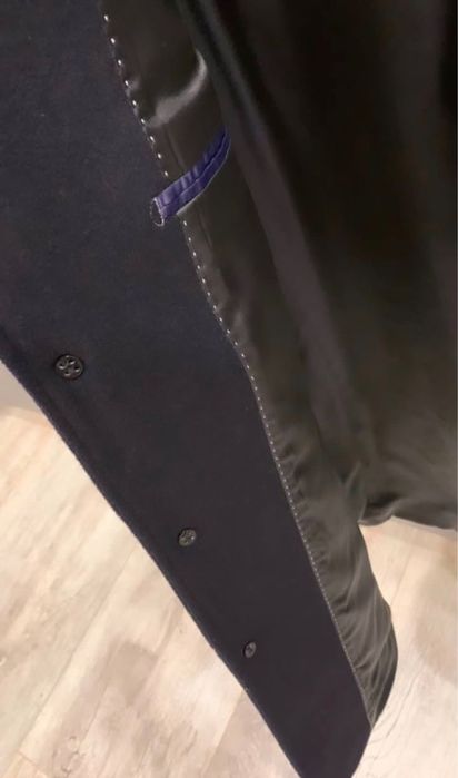 Продам пальто бренд Walentin Hill