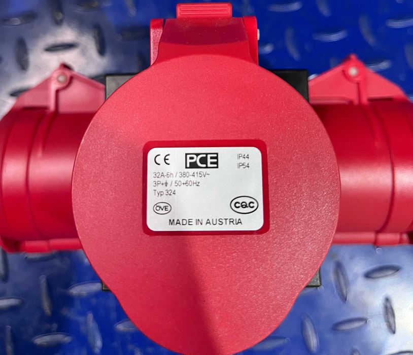 Priza portabila tripla PCE Poliamida 3x32A/4P IP44