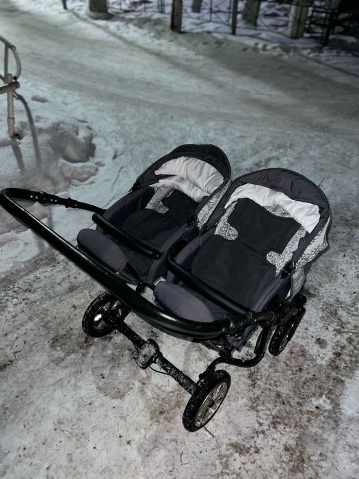 Продаю коляску для двойни