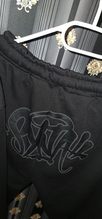 Compleu gri negru Syna world / Essentials / trapstar