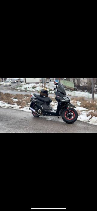 Скутер 150 кубов